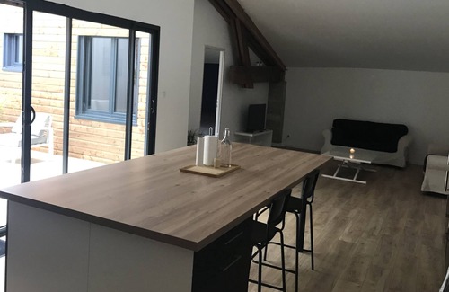Soyaux Apartment | Loft Avec Patio a 5 Minutes du Centre Ville d Angouleme
