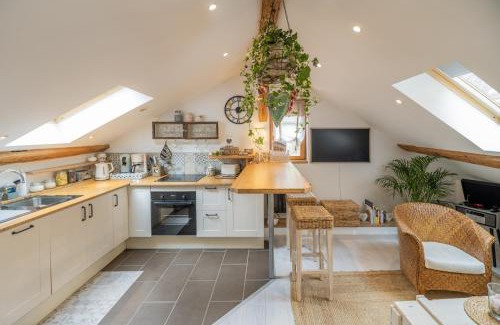 Barr Apartment | Loft de charme 4 étoiles confort haut de gamme garage privatif
