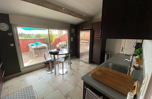 St.-Remy-de-Provence Apartment | Loft Duplex in the heart of the village