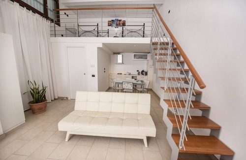 Lecce Apartment | LOFT IL DELFINO 100 mt from Porta S. Biagio access to the historic center of Lecce