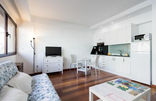 Las Palmas de Gran Canaria Apartment | Loft moderno y cómodo a un minuto de Las Canteras