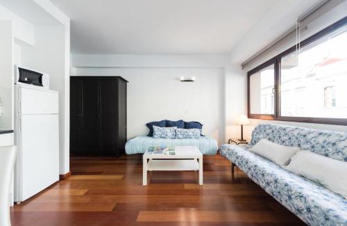 Las Palmas de Gran Canaria Apartment | Loft moderno y cómodo a un minuto de Las Canteras