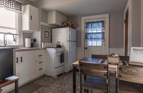 Logan House | Loft on Hunter duplex in downtown Logan