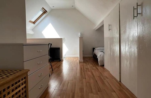 Ladywell House | Loft room in South London Suburbs