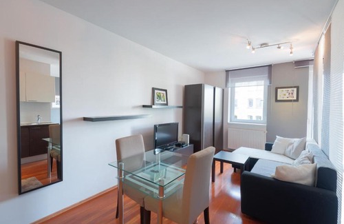 Ferencvaros Apartment | Loft Studio Dandár With Free Parking