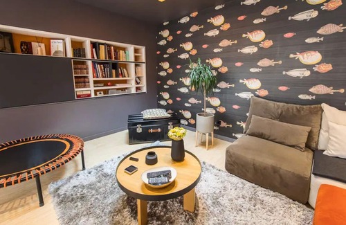 La Glaciere House | Loft with patio, cinema room and sauna