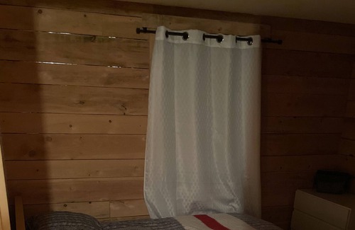 Saint-Michel-des-Saints Cabin | Log cabin in forest in Saint-michel-des-saints