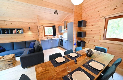 Oignies-en-Thierache House | Log Cabin in Oignies with Barbecue