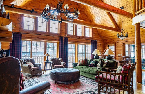 Minong Cabin | Log Cabin for 12+ on Horseshoe Lake!