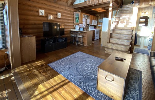 Okeechobee Cabin | Log Cabin on the Lake
