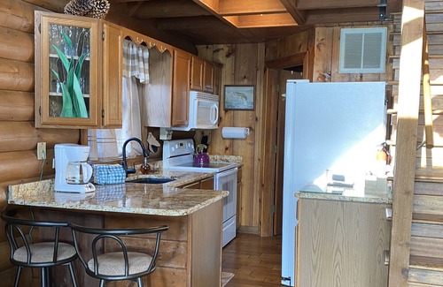 Okeechobee Cabin | Log Cabin on the Lake