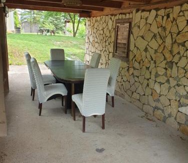 Belgrade House | Log cabin