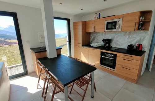 Saint-Andre-d'Embrun Apartment | Logement au Calme Entre lac et Montagne Avec Jardin