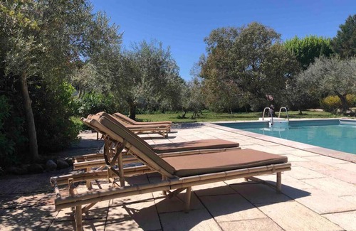 Cabannes House | Logement avec piscine&oliveraie