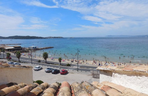 Le Brusc Apartment | Logement en Copropriété Avec Terrasse Face à la Plage