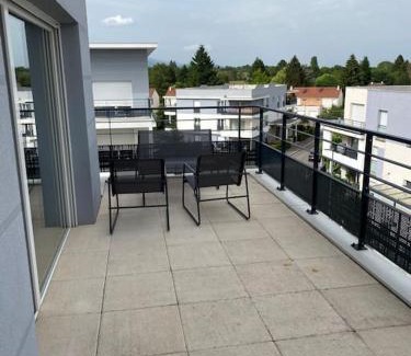 Saint-Genis-Pouilly Apartment | Logement Standing avec parking privé - proche CERN, Genève, ONU