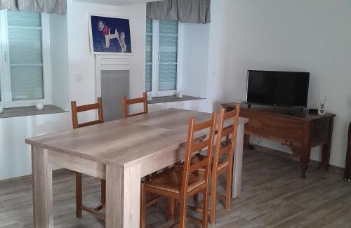 Guesnes Apartment | Logis du chêne ferré