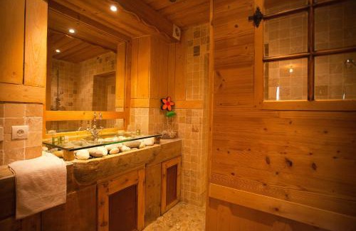 La Cure Hotel | Logis hôtel Arbez Franco Suisse