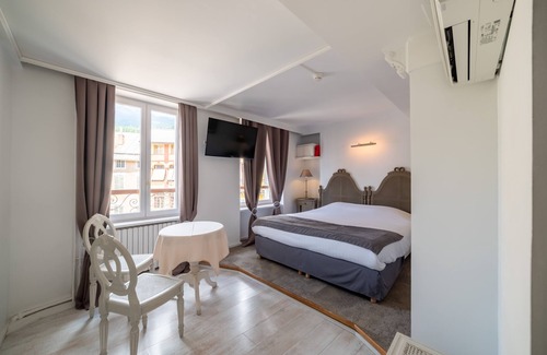 Embrun Hotel | Logis Hôtel de la Mairie