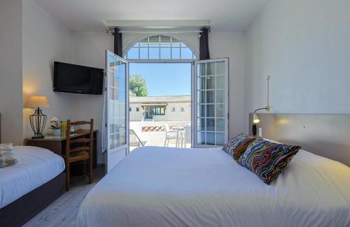 Agay Hotel | Logis Hotel l'Esterella
