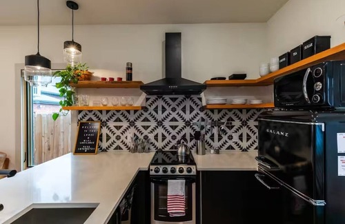 Highland House | Lohi Luxury Lodge. Cozy Luxe 2-bedroom in heart of Denver. in Denver. Wifi + AC