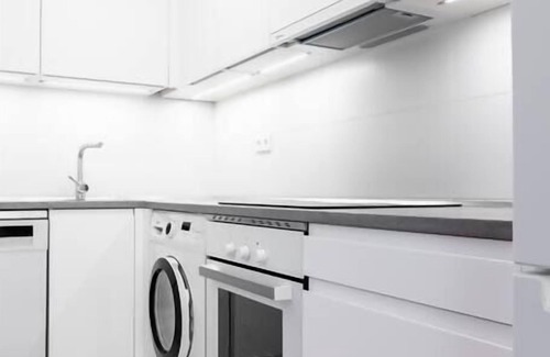 Zaragoza Apartment | LOIRA THOUGHT 1: Comfort and Natural Views