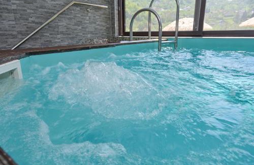 Jajce House | Lola's House