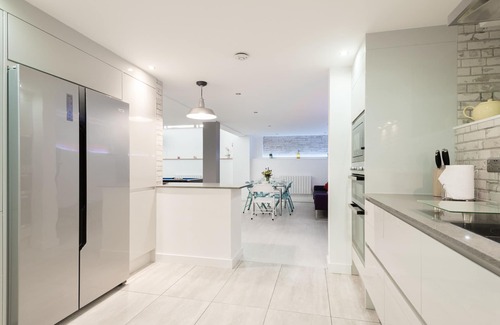 Prince's Apartment | London Warehouse 3 bedroom Apartment