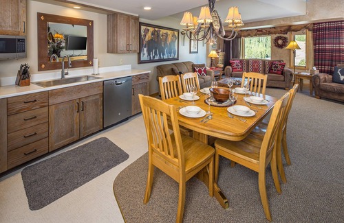 Big Sky Condo | Lone Peak Vista-Shoshone Ski In/Ski Out condo- Hot Tub