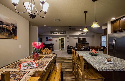 New Braunfels House | Lone Star Guest Haus BnB in downtown NBTX.