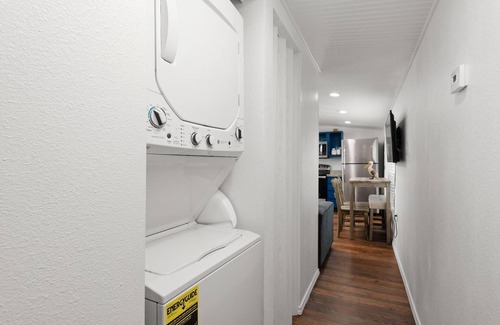 Port Isabel Cottage | Long Island Village Resort W Grill & large covered patio