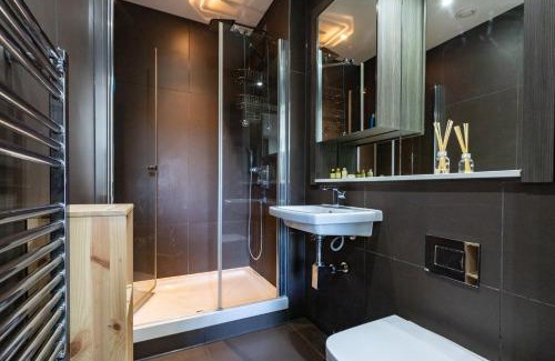 Lewisham Apartment | Long Stay Zone 2 Stylish Studio Minutes From Station