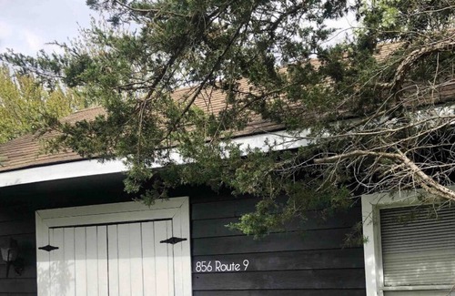 Hudson House | Long term or short term furnished peppercorn cottage!