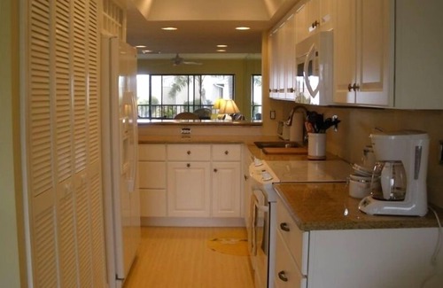Whitney Beach Condo | Longboat Key Beachfront - Beautifully Updated with Prime Location
