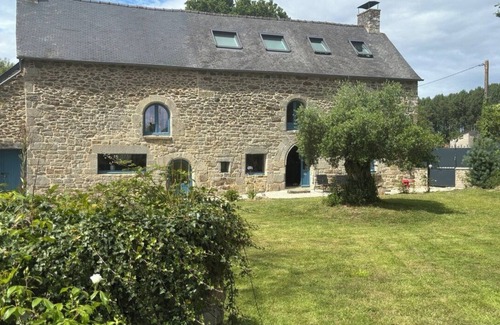 Bourseul House | Longère Côtes d'Armor, with large garden and 20 min from the coast