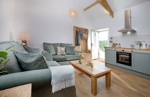 Paignton House | Longpark Linhay - Sleeps 4 guests in 2 bedrooms