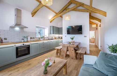 Paignton House | Longpark Linhay - Sleeps 4 guests in 2 bedrooms