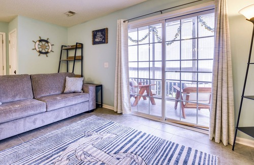 Colonial Charters Condo | Longs Condo w/ Golf Course Access ~ 6 Mi to Beach!