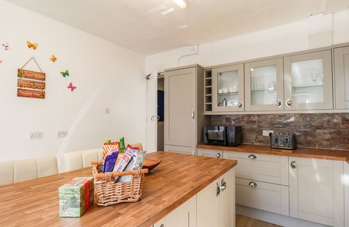 South Cliff Cottage | Lonsdale Villa