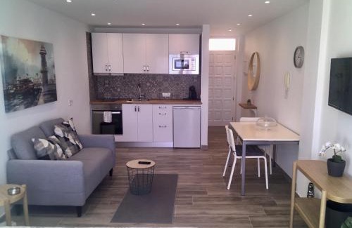 Puerto de Santiago Apartment | Look and listen to the ocean like never before