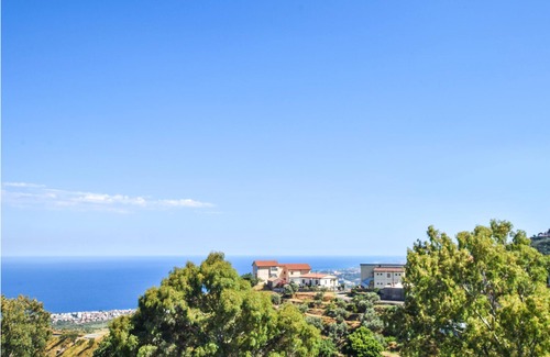 Montauro Apartment | Look forward to a beautiful sea view from the terrace of this vacation apartment.