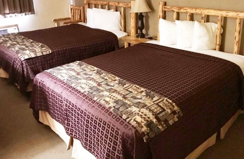 Ponderay House | Look No More! Budget-friendly Getaway! Pets Allowed, Near Lake Pend Oreille!