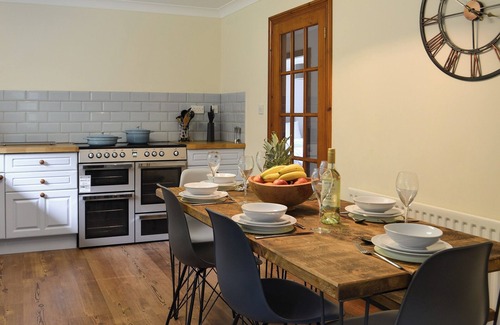 Salen Cottage | Look out over the sparkling loch and watch the abundant wildlife.