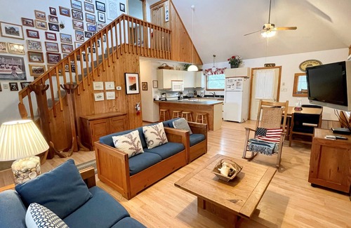 Ocracoke House | Lookout: Popular dog friendly home with comfortable interior.