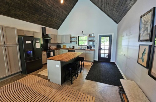 Webster Cabin | Loon Landing on Benoit Lake