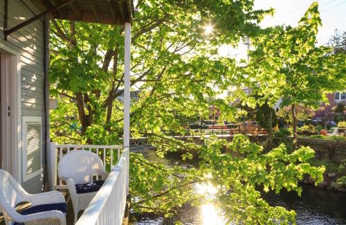 Camden Hotel | Lord Camden Inn