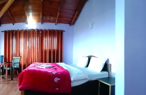 Mukteshwar House | Lord Krishna Himalayan Hotel & Restaurant