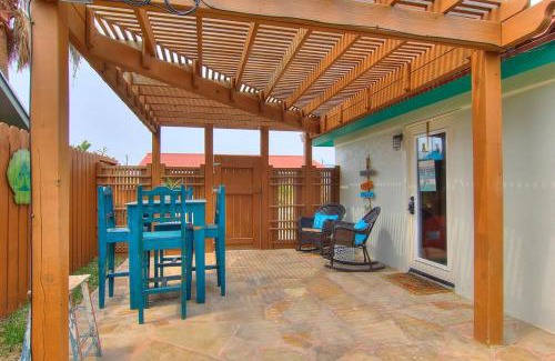 Old Town House | Lorna Beach Cottage at Spanish Village