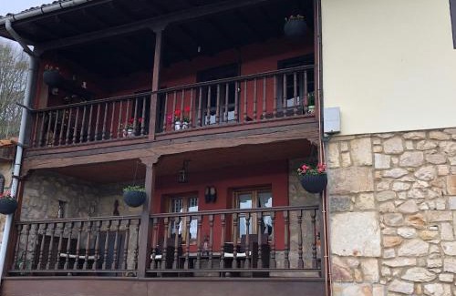 Nieda Ski Chalet | Los Balcones de Nieda