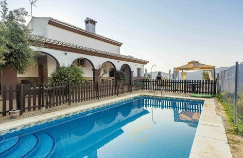 Totalan Villa | Los Hidalgos de Totalán by Ruralidays